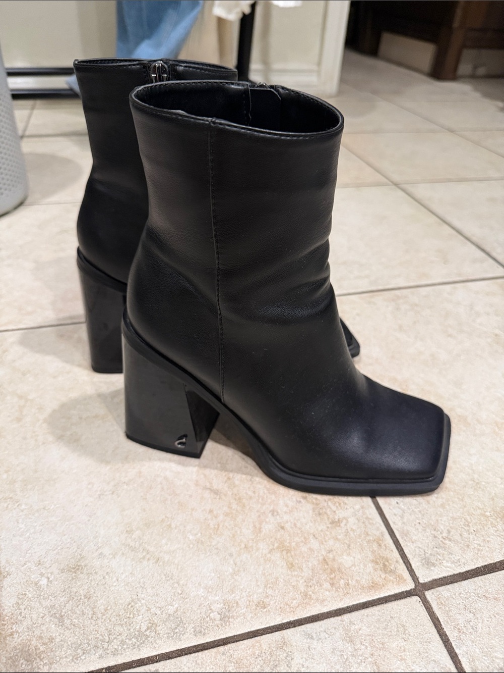 Circus by Sam Edelman Black Square-Toe Block Heel Ankle Boots